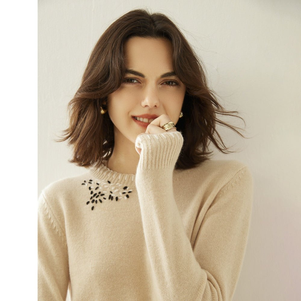 Lady Crew Neck Cashmere Sweater With Embroidered Contrast Stitch Trim