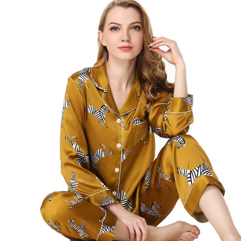 Pajama Buying Guide: The 5 Things That Matter in Women Silk Pajamas