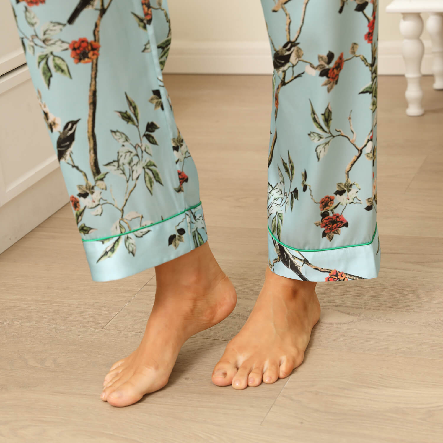 Women Flower Print Silk Pajamas Long Silk Pajama Set