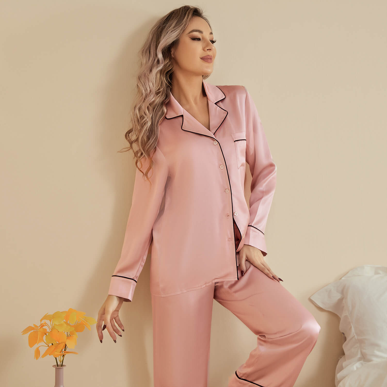 Beautiful Long Sleeve Pajama Sets Women Skin Friendly Pajama Sets