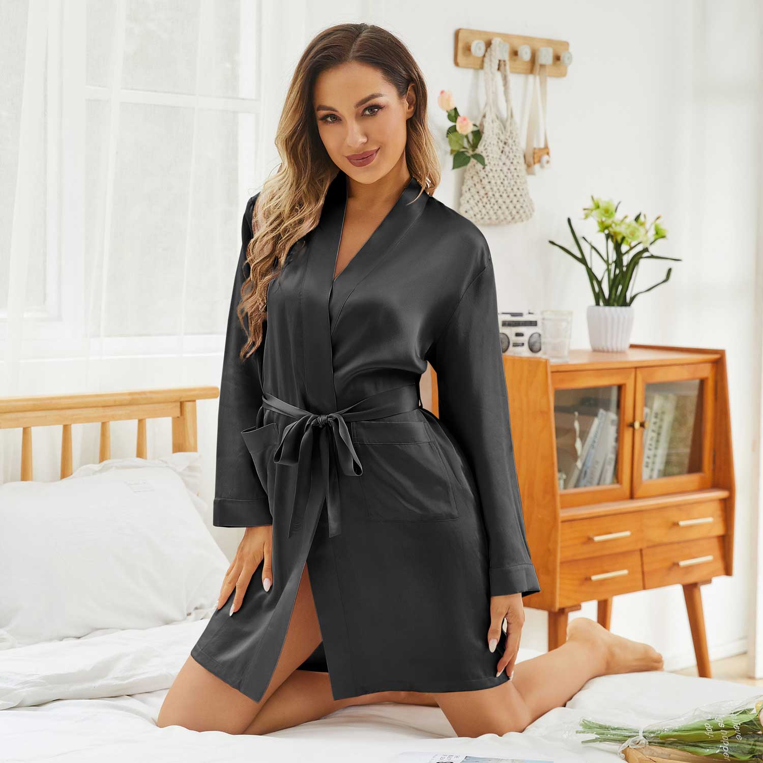 Amazon.com: AW BRIDAL Black Silk Robe for Women Satin Bride Robe Bridesmaid Robes  Short Bathrobes Sexy Comfy Sleepwear with Lace Trim, S : Clothing, Shoes &  Jewelry
