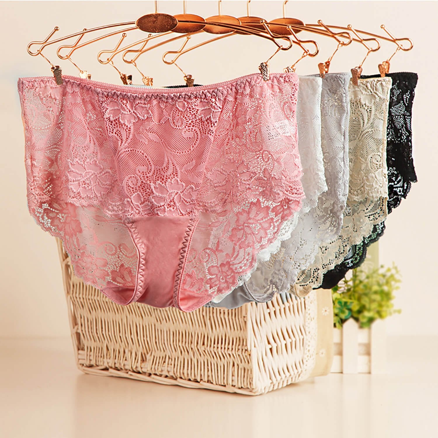 Silk knitted underwear women's lace shorts mulberry silk sexy and comfortable low-waist boxers - slipintosoft