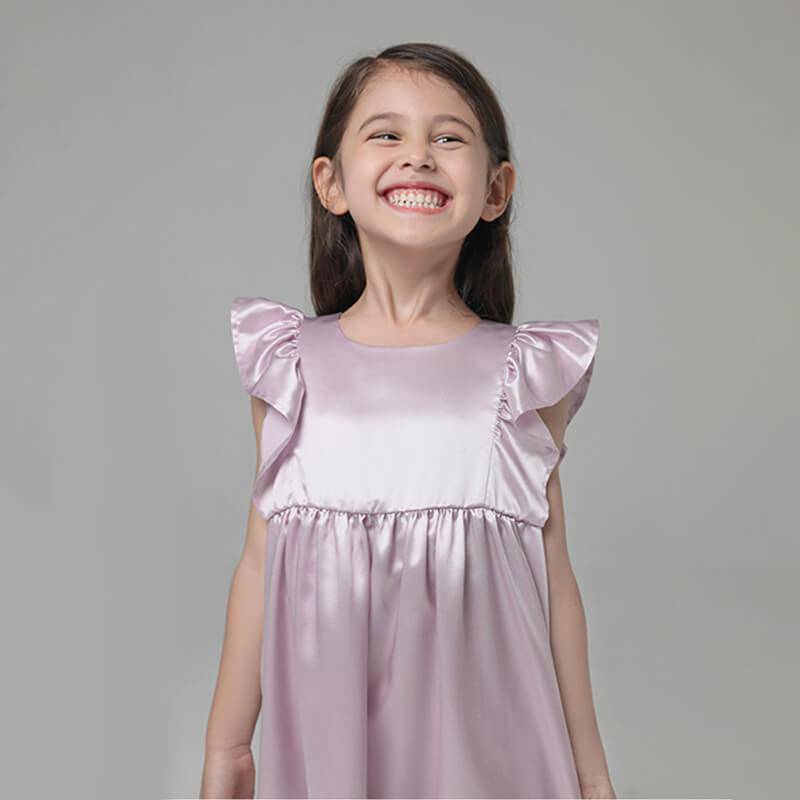 https://slipintosoft.com/cdn/shop/products/slipintosoft-19-momme-grils-silk-nightgown-cute-princess-dress-with-ruffles-kid-s-luxury-sleep-dress-22755098296496.jpg?v=1627725699