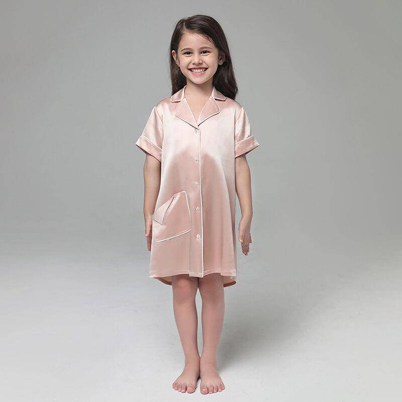 https://slipintosoft.com/cdn/shop/products/slipintosoft-19-momme-kid-s-silk-nightshirt-girls-fashion-sleep-shirt-with-pocket-white-piping-22755254141104.jpg?v=1627725699
