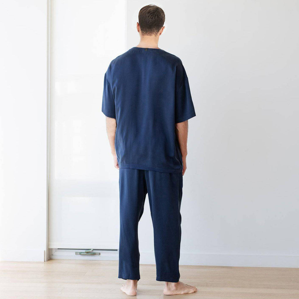 Men's Short Sleeve Silk Pajamas Simple  Crew Neck Short Silk Pajama Set -  slipintosoft
