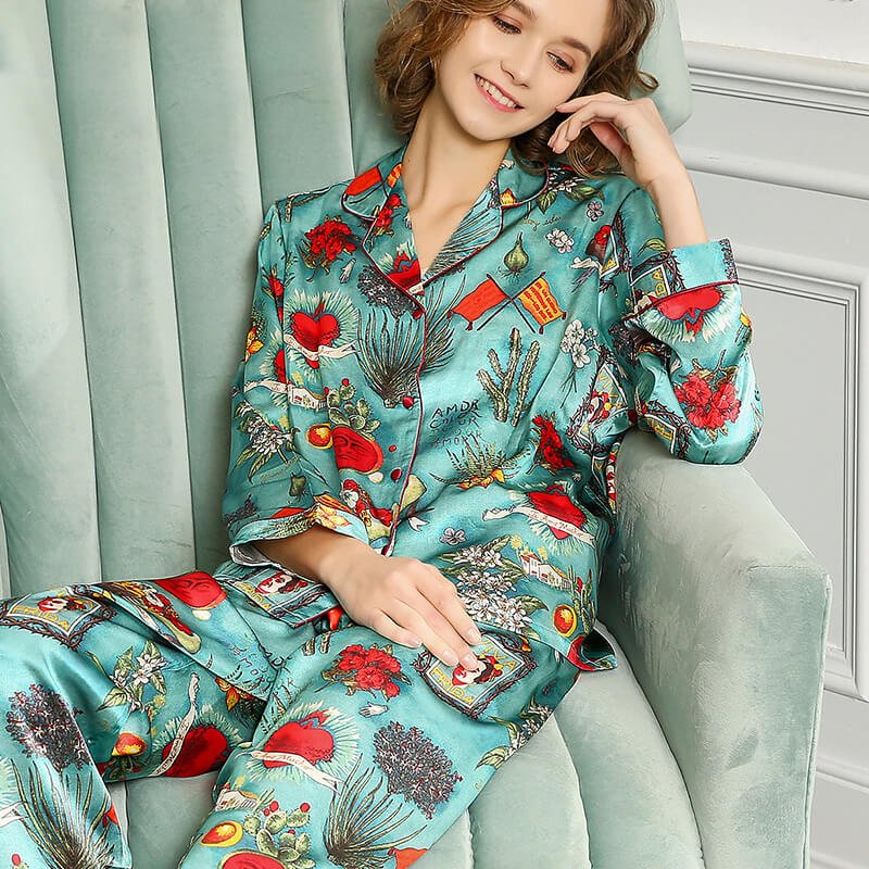 Under The Sea Printed Long Sleeve Silk Pajamas Set for Women - slipintosoft