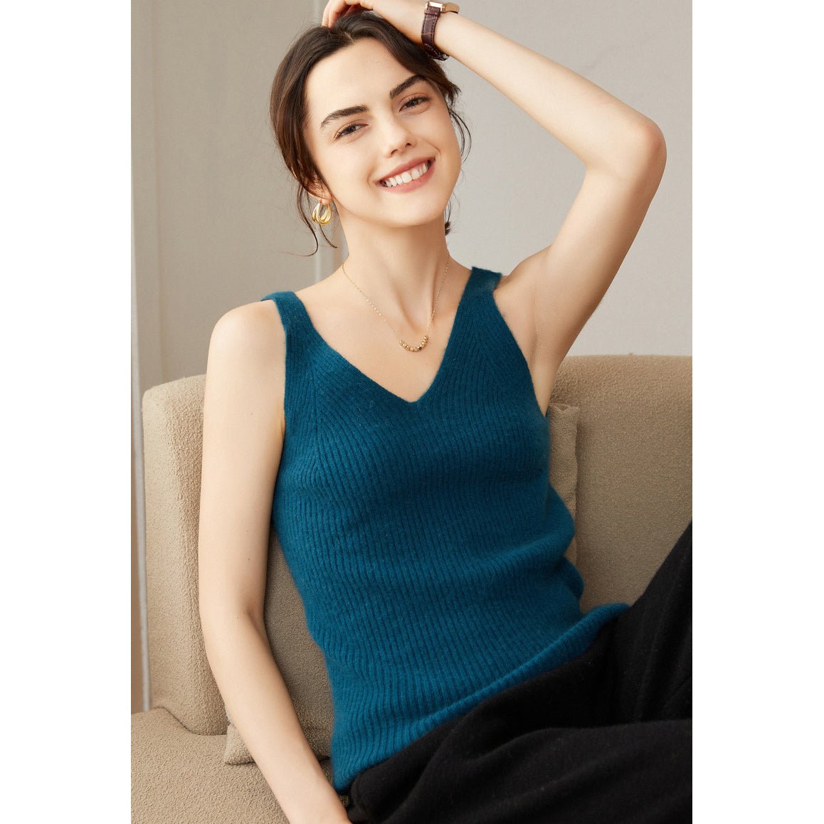 Washable Cashmere Tank Sweater in Navy